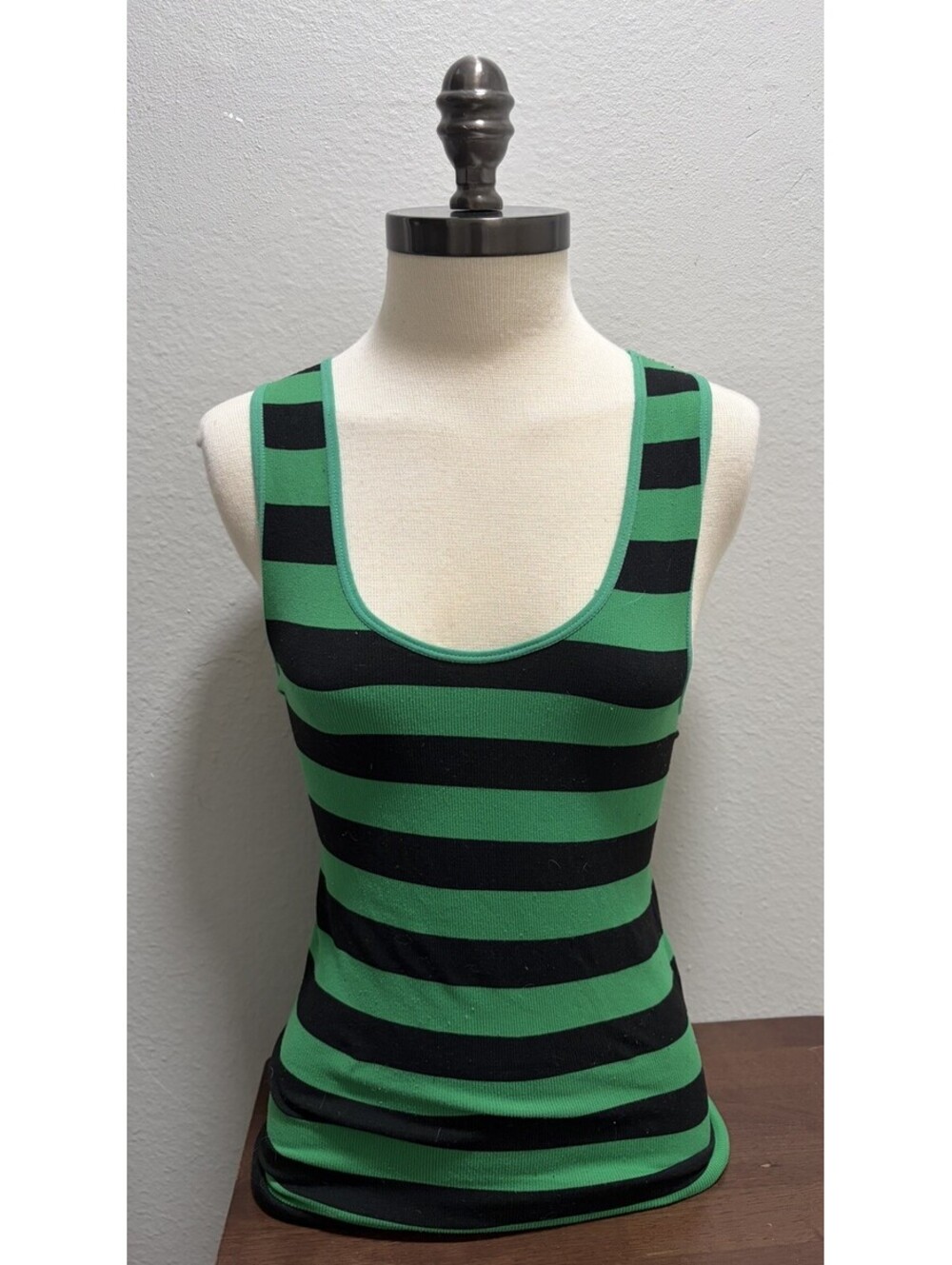 Jockey Women's Tank Top Sz M Green Black Striped Knit Y2K